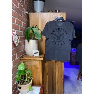 American Eagle gray with black spell out short sleeve T-shirt, men’s size medium